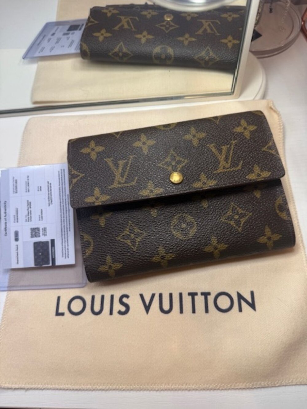 LOUIS VUITTON Monogram International Travel Wallet W/COA